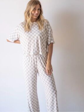 NWOT Forever French Checkerboard Boxy Tee Lounge Set - Cream Size L